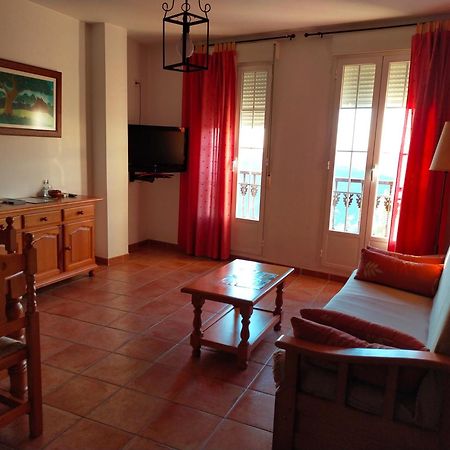 Apartamento Avenida Del Parque Cazorla Bagian luar foto