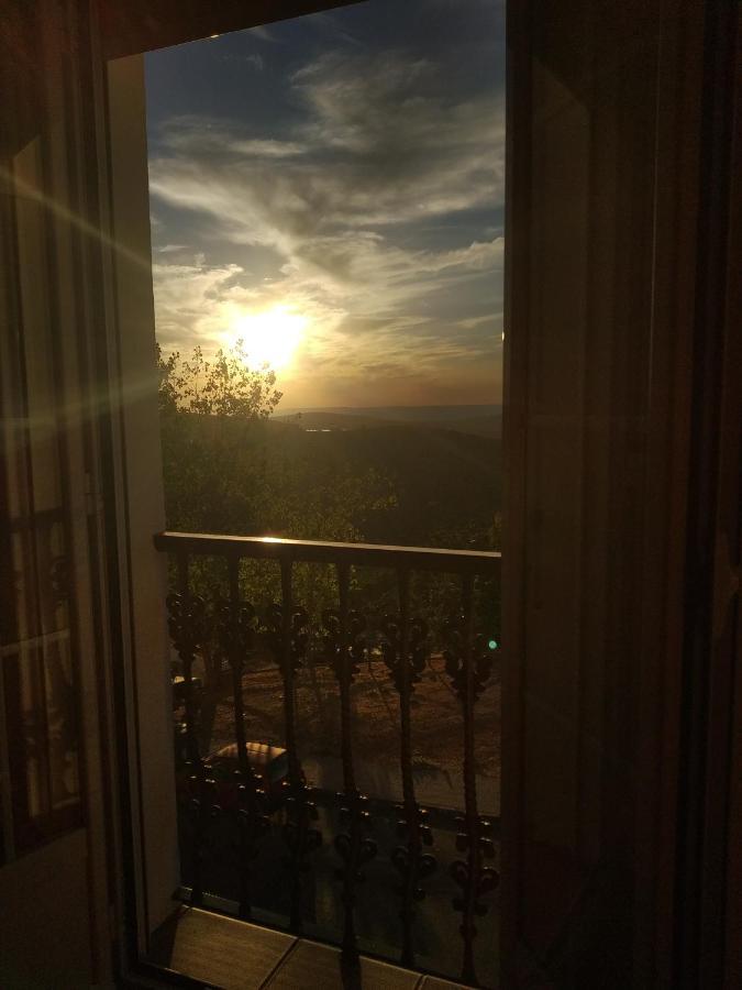 Apartamento Avenida Del Parque Cazorla Bagian luar foto