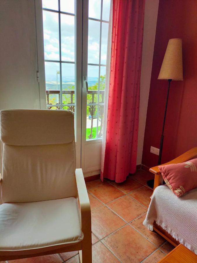 Apartamento Avenida Del Parque Cazorla Bagian luar foto