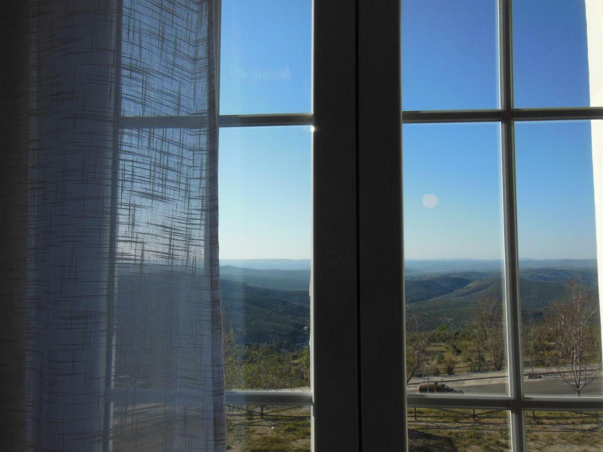 Apartamento Avenida Del Parque Cazorla Bagian luar foto